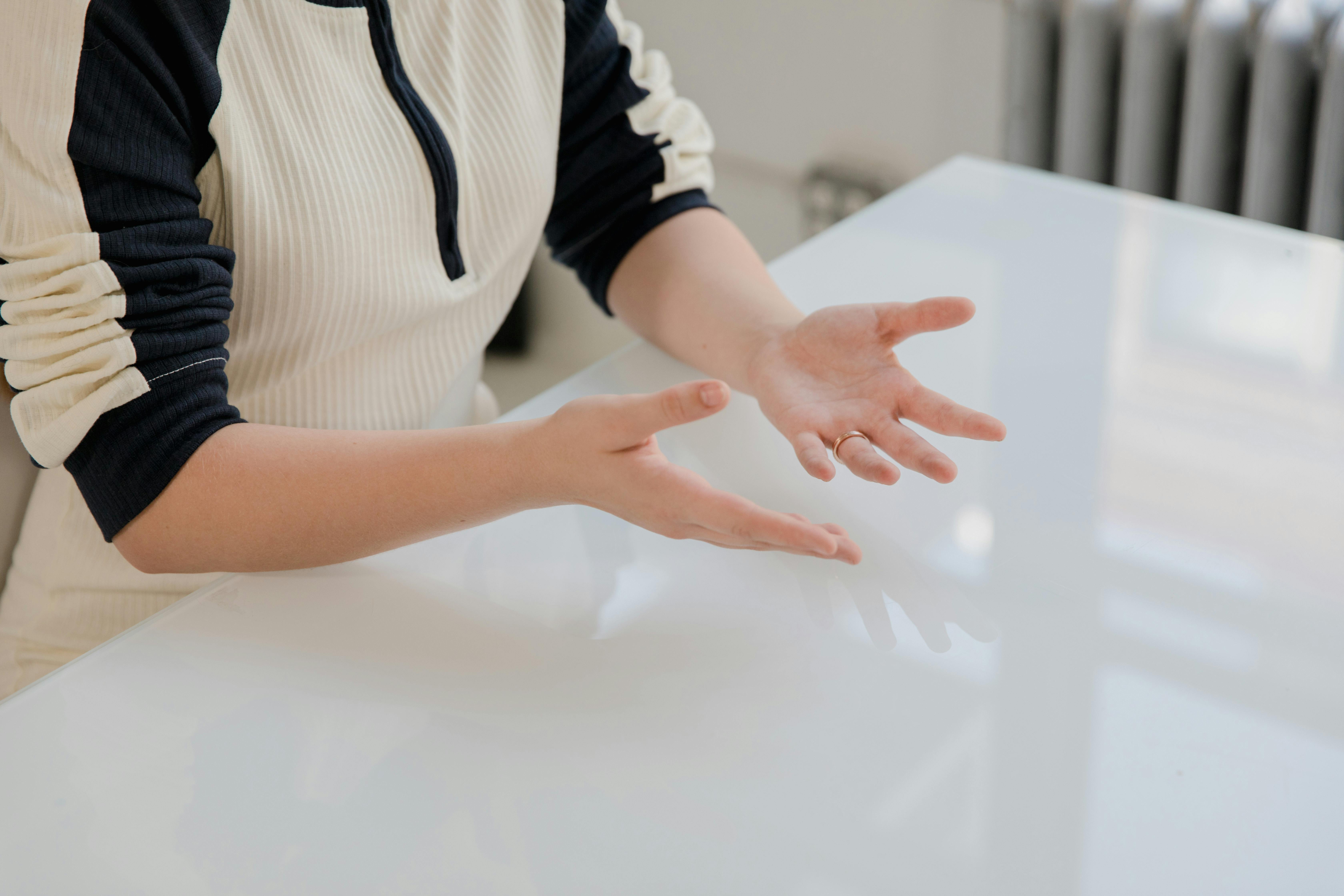10 Italian Gestures and What They Really Mean